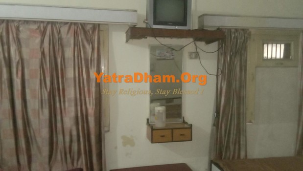 Haridwar - YD Stay 7001 (Hotel Panama) 6 Bed Room View 2
