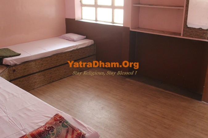Pandharpur Maheshwari Bhakta Niwas Room View2