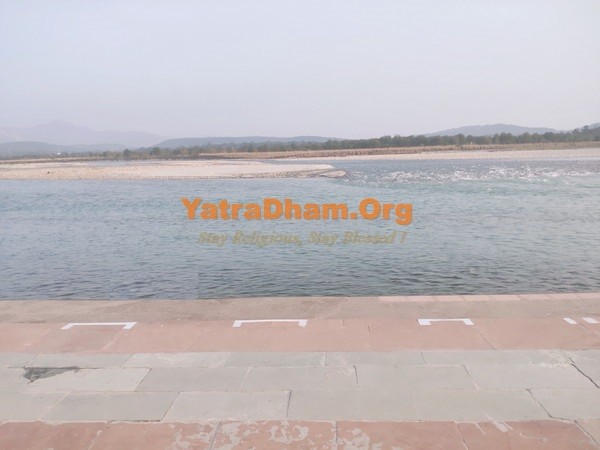 Haridwar Parmarth Ashram Ganga Ghat View1