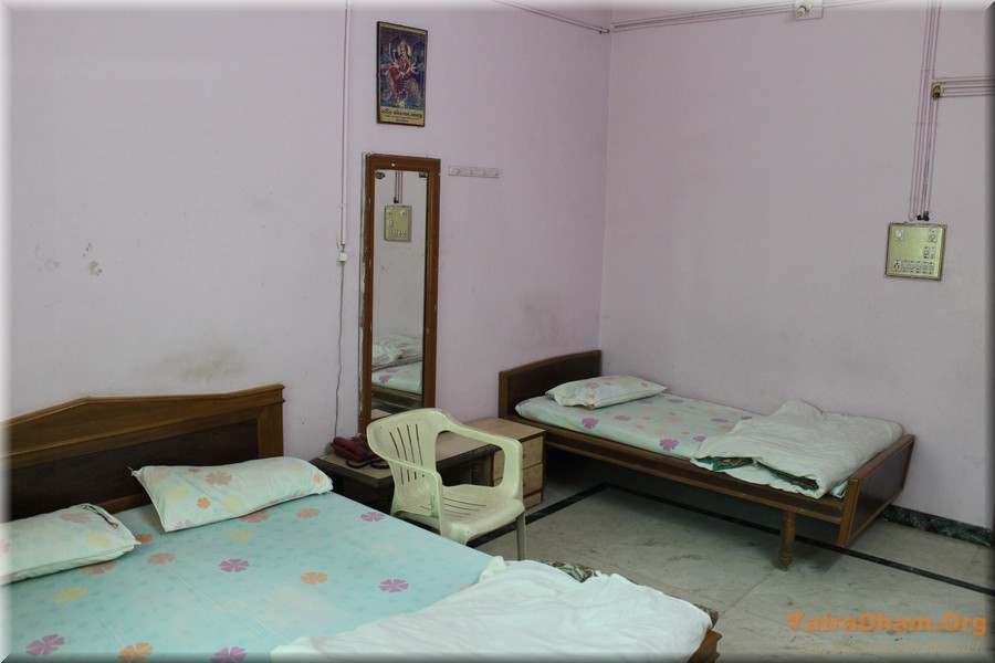 Pathikashram_Ambaji_Dharamshala_3 Bed_Non A/c._Room_View1