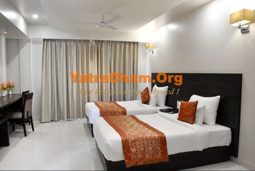 Shravasti - YD Stay 31901 (Hotel Platinum) 2 Bed AC Room View 2