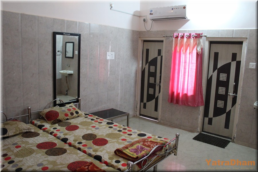 Prajapati Samaj Dharamshala Junagadh 2 Bed Ac Room View 1