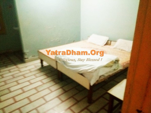Haridwar Ganga Darshan Sadhu Sudha Ashram Room View 3