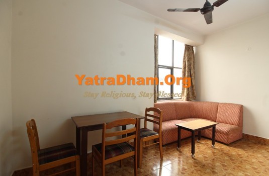 Visakhapatnam - Yd Stay 312002 (Hotel Saaket Residency) 2 Bed Royal Darbar Room View 3