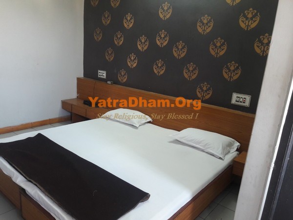 Kutch Bhuj - YD Stay 94001 (Hotel Sahara Palace)
