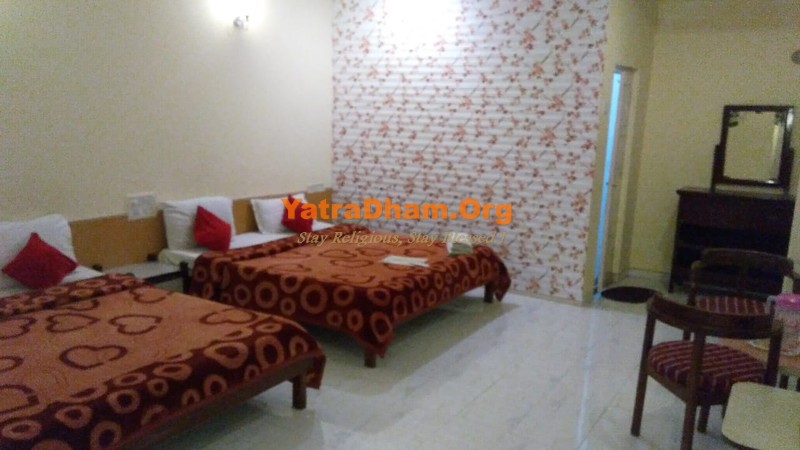 Mahabaleswar - YD Stay 18101 Hotel Satkar Room View2