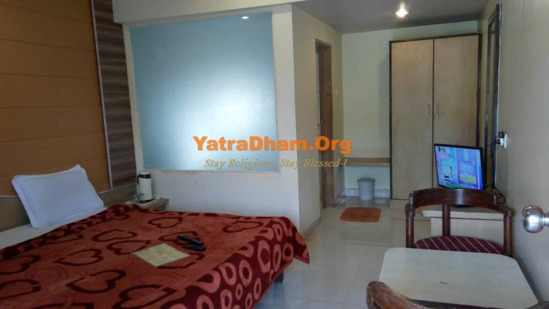 Mahabaleswar - YD Stay 18101 Hotel Satkar Room View5