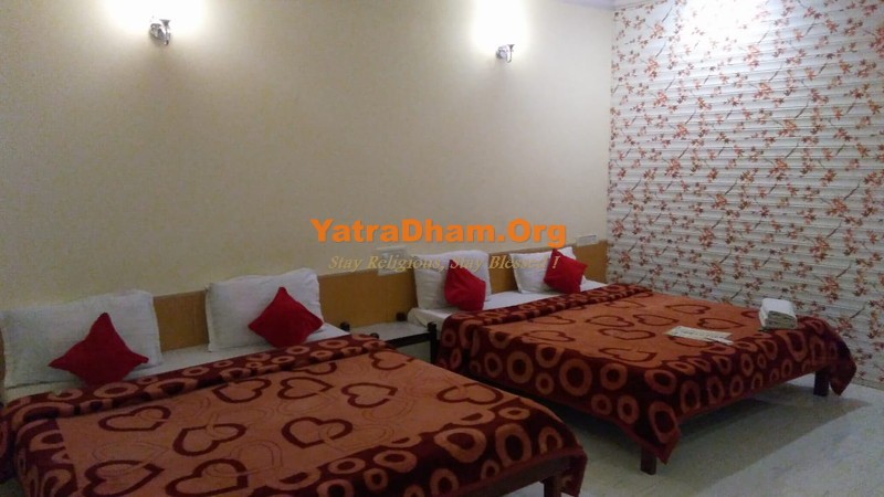 Mahabaleswar - YD Stay 18101 Hotel Satkar Room View6