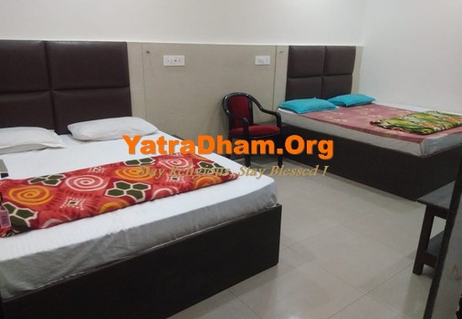 Srinagar - YD Stay 5706 (Ahinsa Hotel) - Room View_2