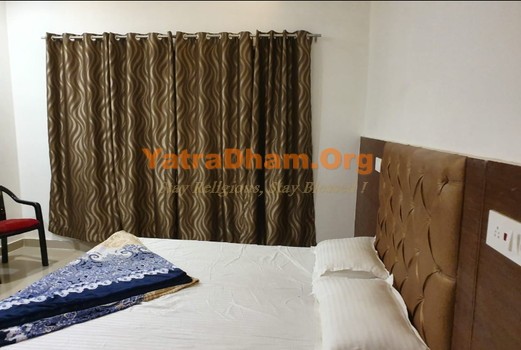 Srinagar - YD Stay 5706 (Ahinsa Hotel) - Room View_1
