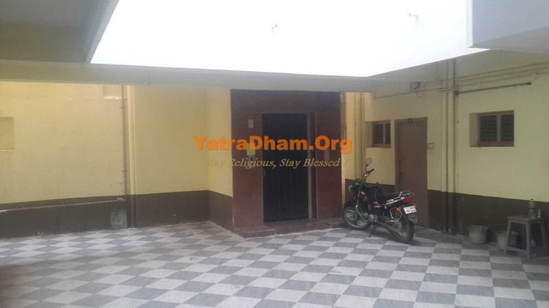 Tirunelveli - YD Stay 263001 (Shanmuga lodge) Open area