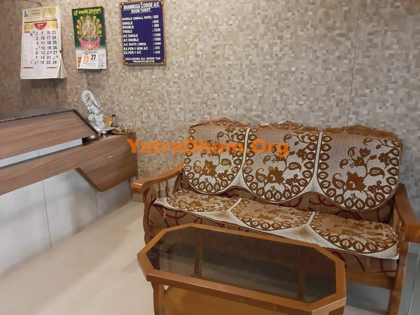 Tirunelveli - YD Stay 263001 (Shanmuga lodge) Waiting area