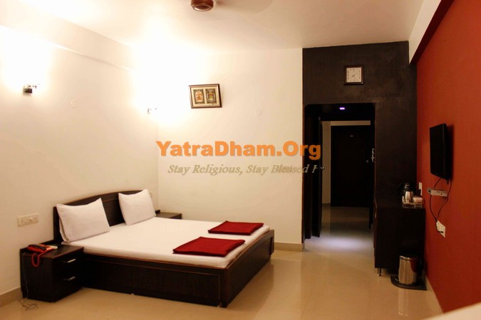 Subrahmanya - YD Stay 305002 (Hotel Sheshnaag Aashraya) Double Bed Room View1