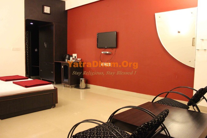 Subrahmanya - YD Stay 305002 (Hotel Sheshnaag Aashraya) Double Bed Room View2
