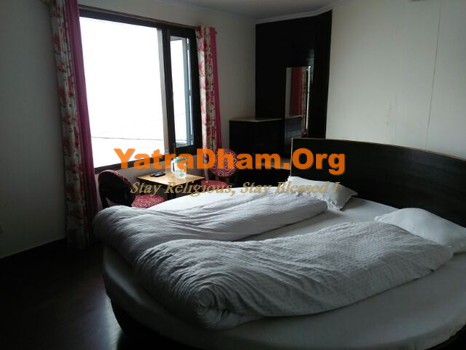 Shimla_YdStay_Hotel_Basant_2 bed room_View3