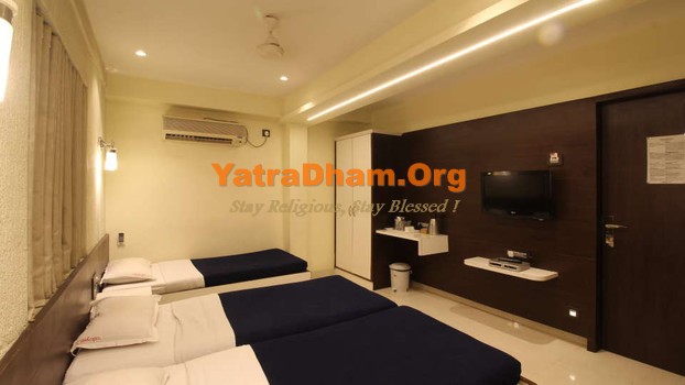 Pune - YD Stay 132003 (Hotel Shivkrupa) 3 Bed AC Room View 2