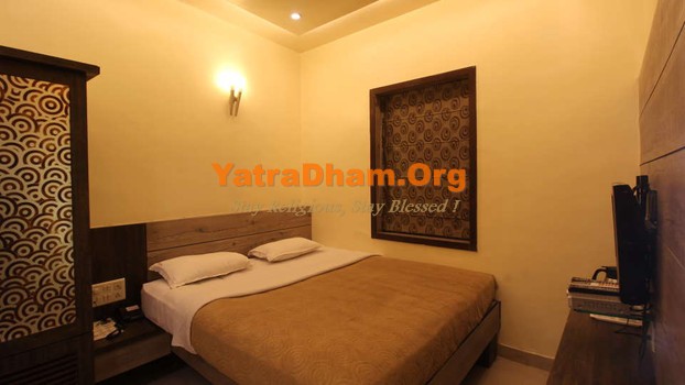 Pune - YD Stay 132003 (Hotel Shivkrupa) 2 Bed AC Room View 1