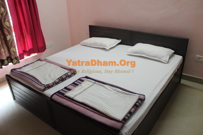 Rishikesh - Shivganga - Swargashram Trust Dharamshala Room View1