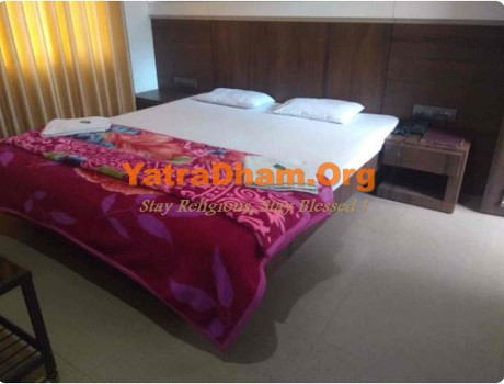 Hotel Shree Abhishek Baramati 2 Bed Room