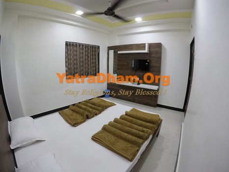 Somnath Hotel Shree Rudraksh Room View 2