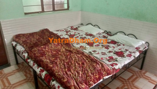 Shikharji - Shri Digambar Lavenchoo Maitriy Bhavan 2 Bed Room View 