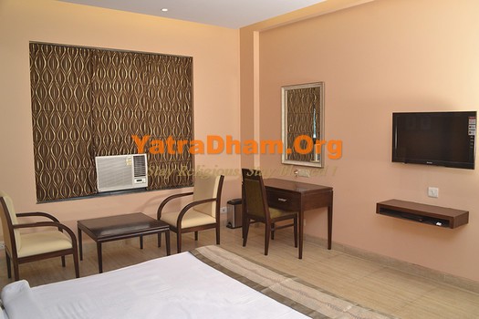 Jhansi - YD Stay 14201 (Hotel Shrinath Palace) 2 Bed Room View 4