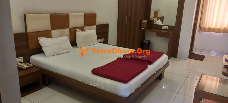 Hotel Siddharth Sidhapur 2 Bed AC Room