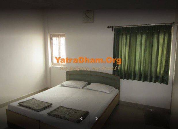 Junagadh - YD Stay 1001 Hotel Somnath Room View10