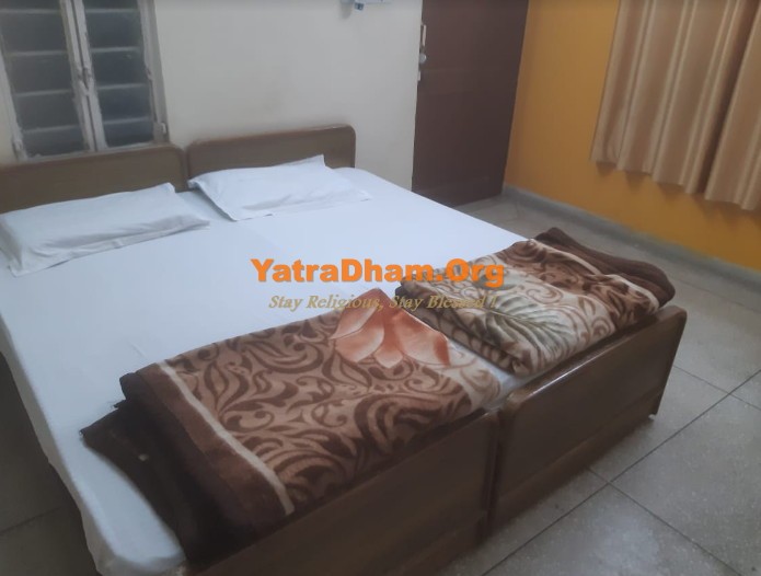 Sri Rangji Mandir Guest House Vrindavan 2 Bed Room View 