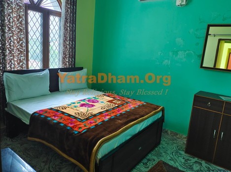 Srinagar - YD Stay 5704 (Hotel Divyaansh) - Room View 5