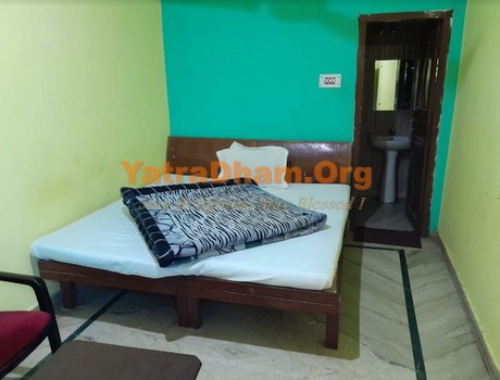 Srinagar - YD Stay 5707 (Madhur New Tourist Lodge) - View 1