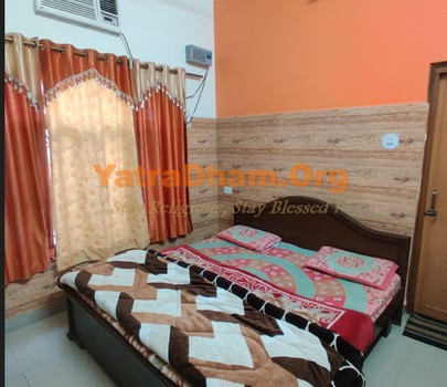 Srinagar - YD Stay 5708 (Hotel Aashriwad) - Room View 5