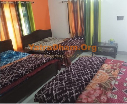 Srinagar - YD Stay 5708 (Hotel Aashriwad) - Room View 6