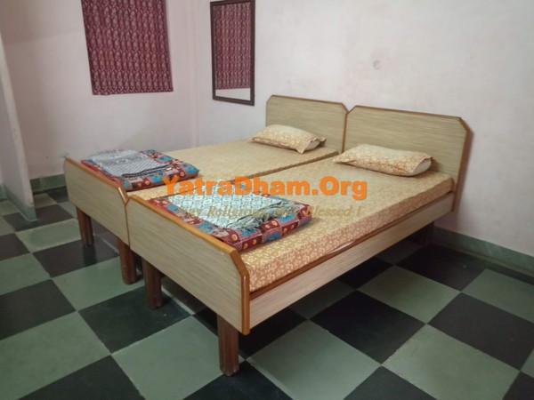 Champaran Sudamapuri Dharamshala Room View 6