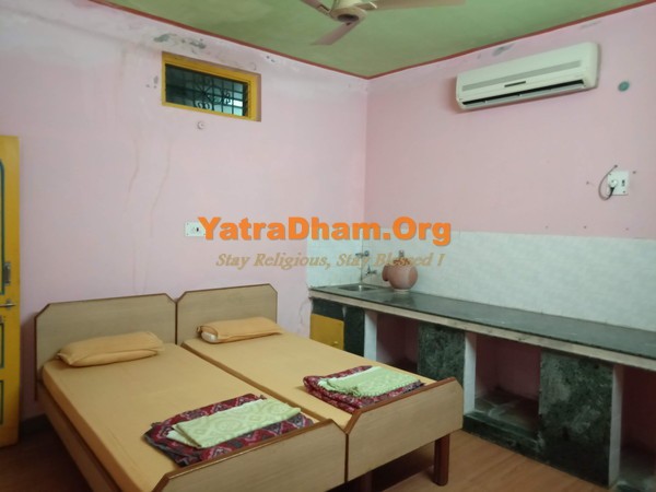 Champaran - Sudamapuri Dharamshala Room View2