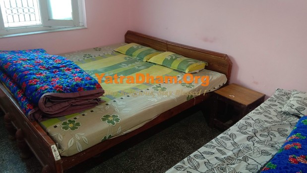 Guptkashi - YD Stay 5902 (Sunil Lodge) 3 Bed Non AC Room View 1