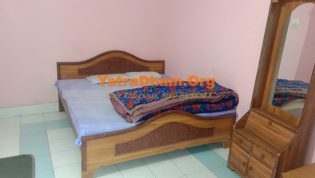 Guptkashi - YD Stay 5902 (Sunil Lodge) 2 Bed Non AC Room View 1