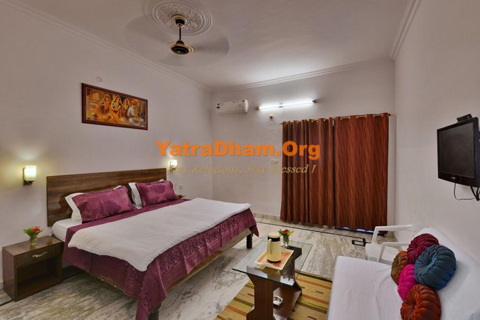 Khajuraho - YD Stay 17501 Surya Hotel Room View3