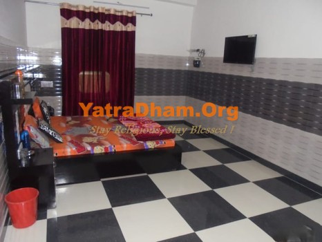 Meerut - YD Stay 313001 (Tirupati Guest House) 2 Bed Room View 3