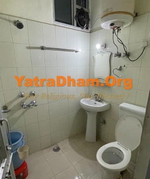 Yatri Niwas Tourist Retaining Center - Katra Let Bath View 1