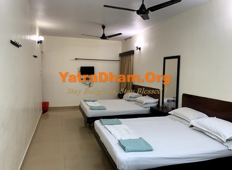 Kanyakumari - Triveni Yatrik Nivas (Near Vivekananda Rock Memorial) 4 Bed Room View 1