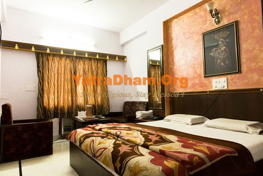 Udaipur - YD Stay 9001 (Hotel Udai Palace) 2 Bed AC Room View 2