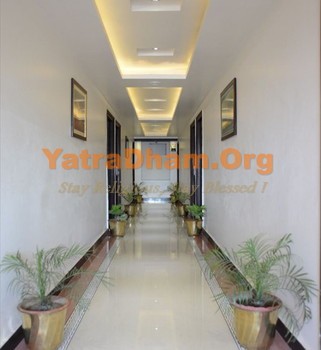 Varanasi - YD Stay 32007 (Hotel Divine Destination) - Lobby View