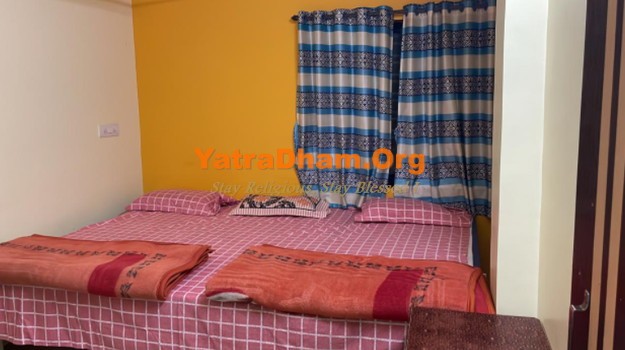 Akkalkot - Vatvriksha Bhakta Niwas Private Trust  2 Bed Room View 2