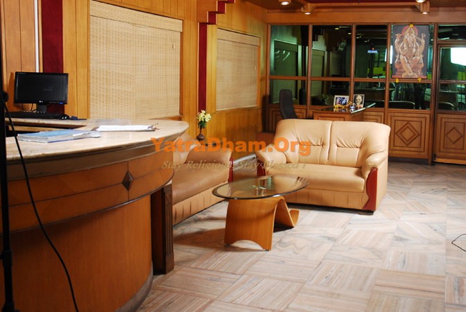 Coimbatore - YD Stay 38001 (Hotel Vinayak) Waiting Area