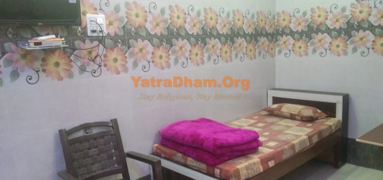 Vrindavan Batala Ashram Dharamshala Room View 9