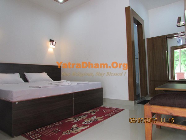 Fatehpur Sikri - YD Stay 278001 (Hotel Vrindavan) Room View5