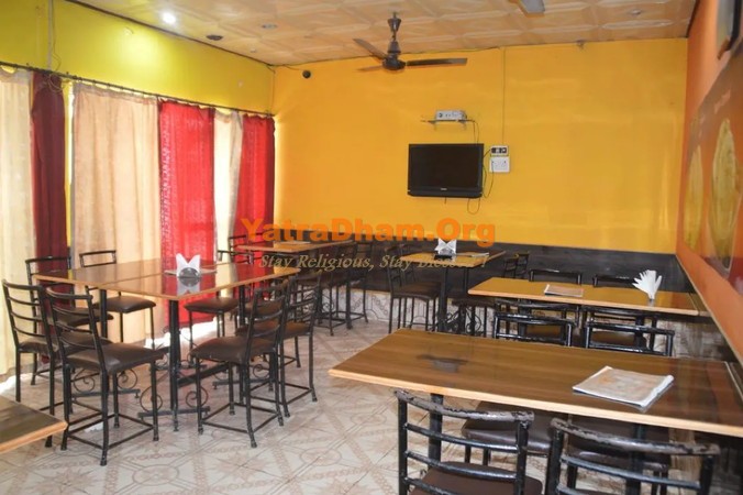 Fatehpur Sikri - YD Stay 278001 (Hotel Vrindavan) Food Zone