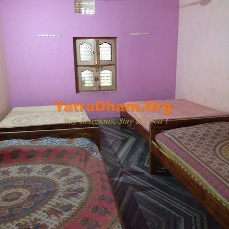 Jagannath Puri Golak Dham Bhakta Nivas (Sri Gopinath Gaudiya Math) Room View3