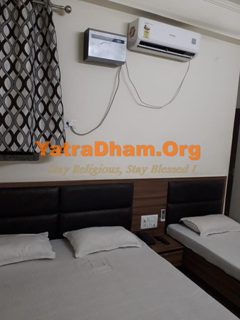 Haridwar KK Renuka Dharamshala 3 Bed AC Room View2